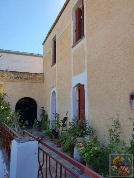 Vori Kreta, Vori, Einfamilienhaus im traditionellen Herrenhausstil Haus kaufen